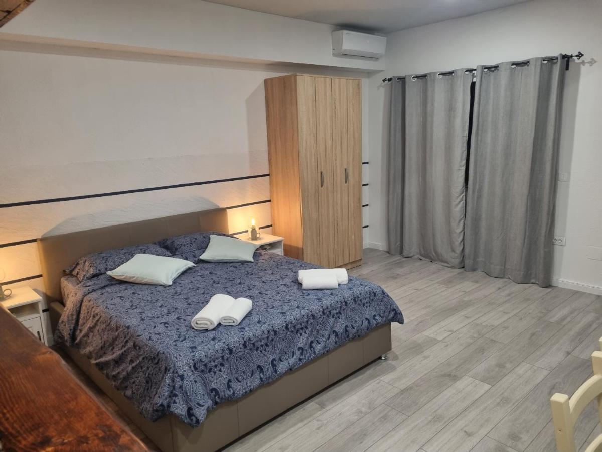 罗维尼 狂野旅馆酒店 外观 照片